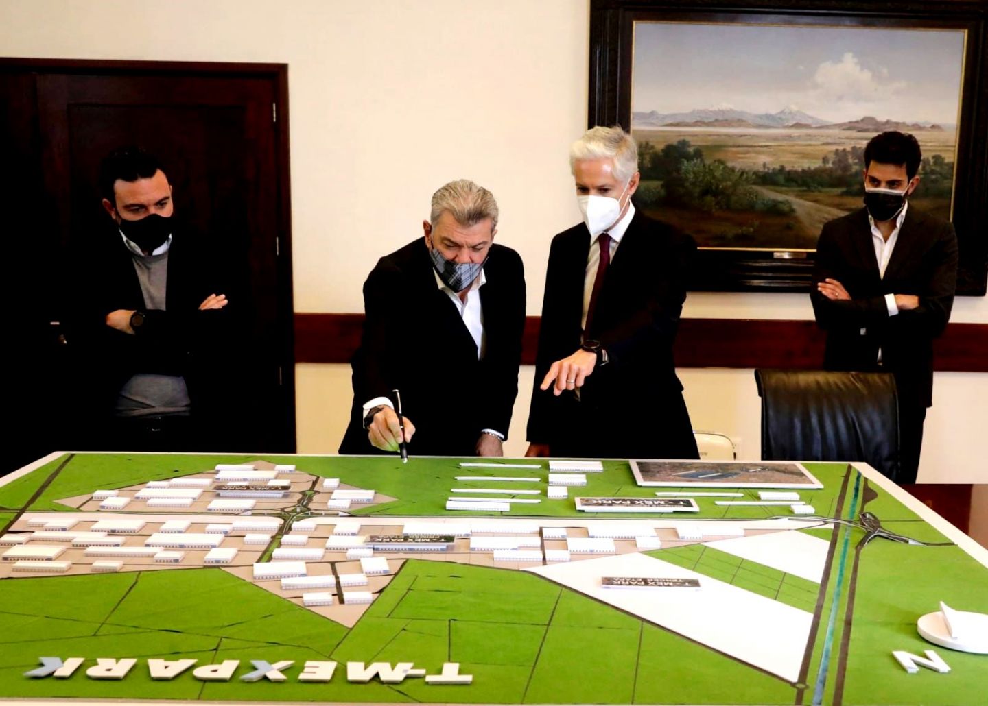 Alfredo del mazo en la presentación del proyecto T-Mex Park, se invertirán más de 13 mil mdp en plataforma logística en Nextlalpan