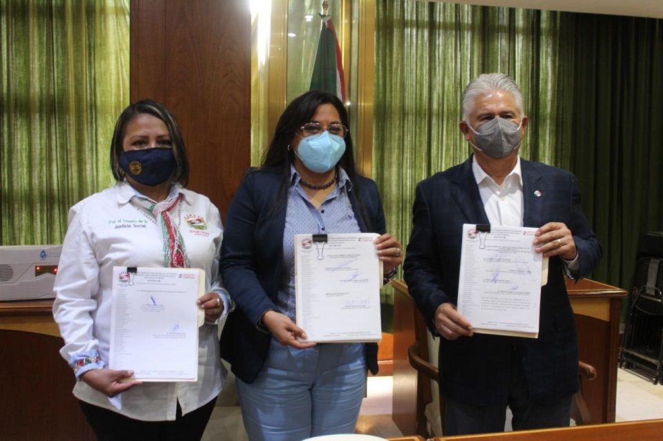 Gobierno de Texcoco signa convenio de prestaciones laborales con el SUTEYM