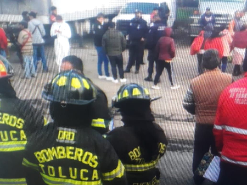 #Tragedia en La Central de Abastos de Toluca, mueren cuatro en una cámara de refrigeración 