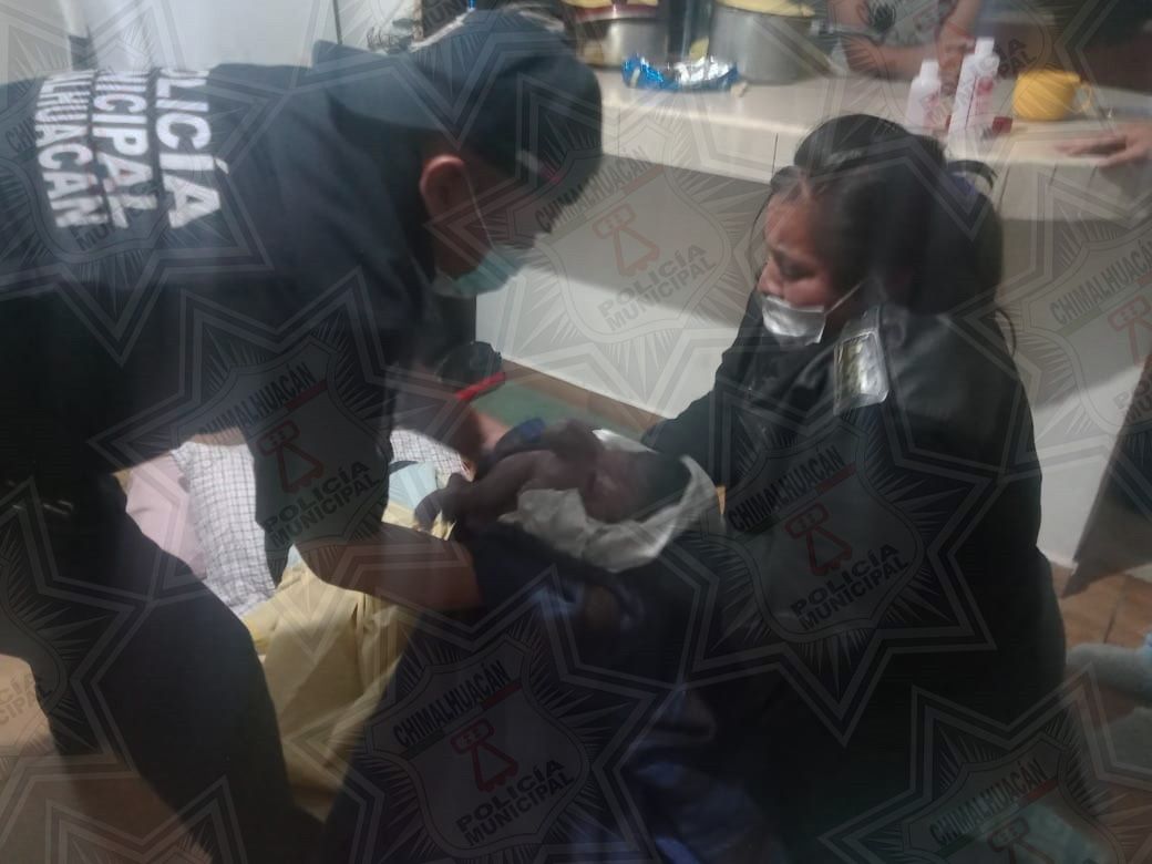 Policías de Chimalhuacán atienden partos fortuitos

 
