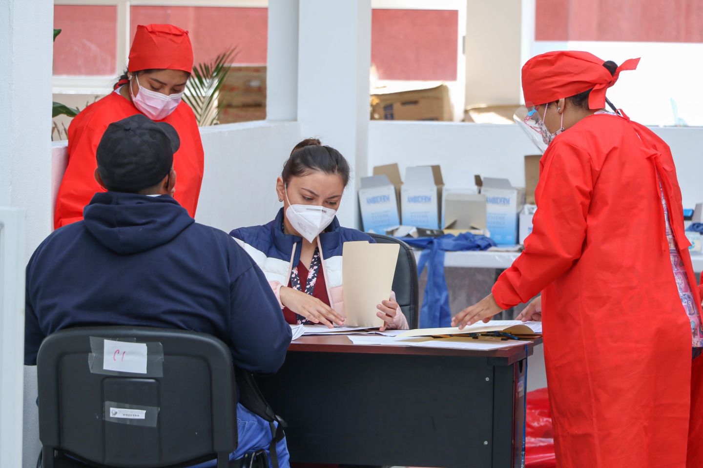 DISAM Chimalhuacán e ISEM continúa programa gratuito de vasectomías

 