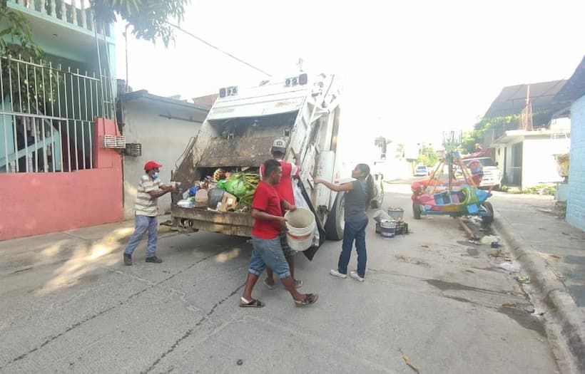 Reinicia recolección de basura en colonias de Acapulco