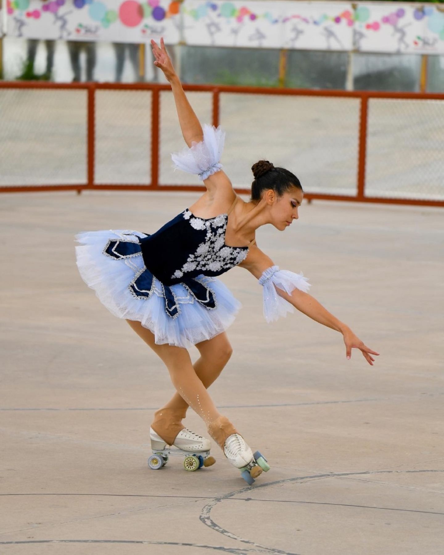 Llega Brenda Salazar al campeonato mundial de patinaje artístico sobre ruedas 