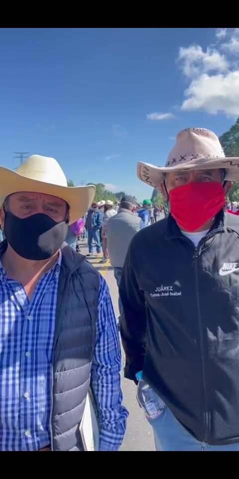 Campesinos de Chignahuapan Puebla exigen la rehabilitación de la carrera Chignahuapan-Acopinalco del peñón