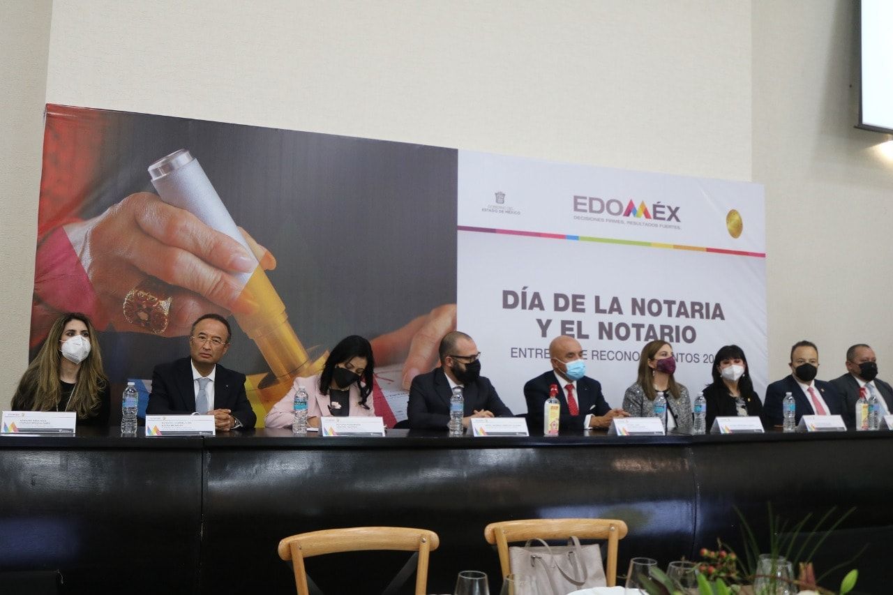 Reconoce Edoméx aportación de Notarias y Notarios públicos Mexiquenses