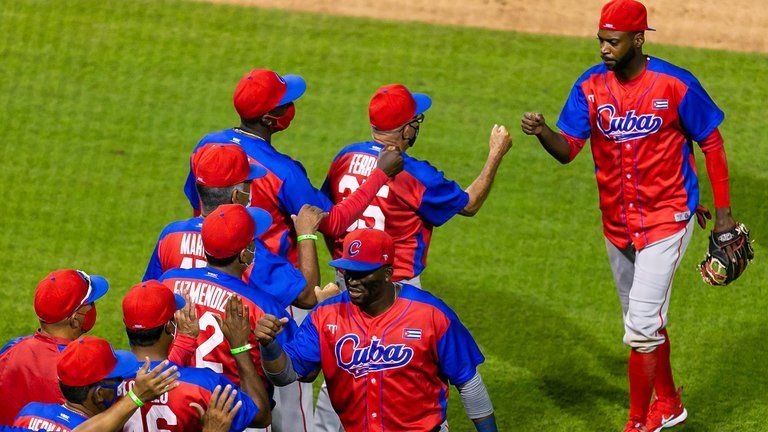 Por crisis social y política desertan 11 beisbolistas cubanos en México
