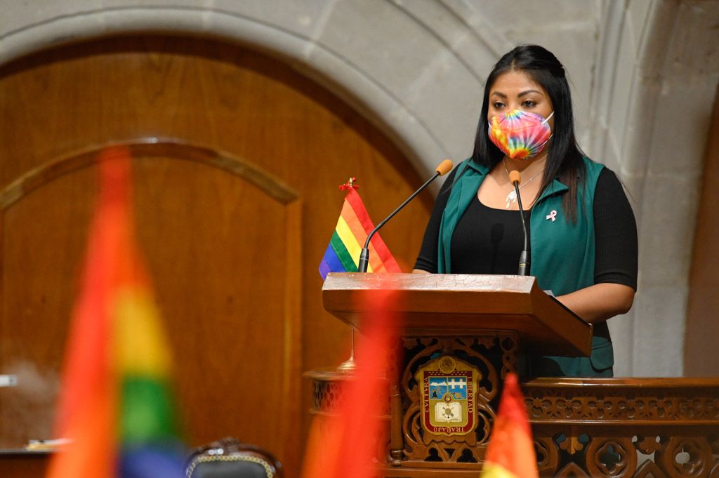 Plantean Morena y PRD reconocer matrimonio igualitario en Edoméx