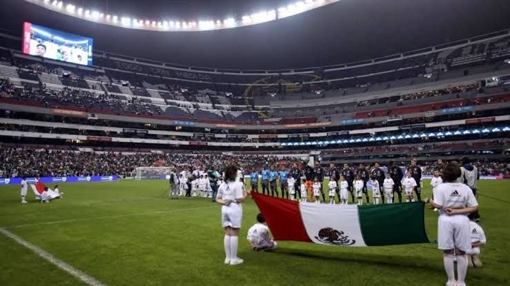 Vuelve el Estadio Azteca a cobrar vida con el Tri