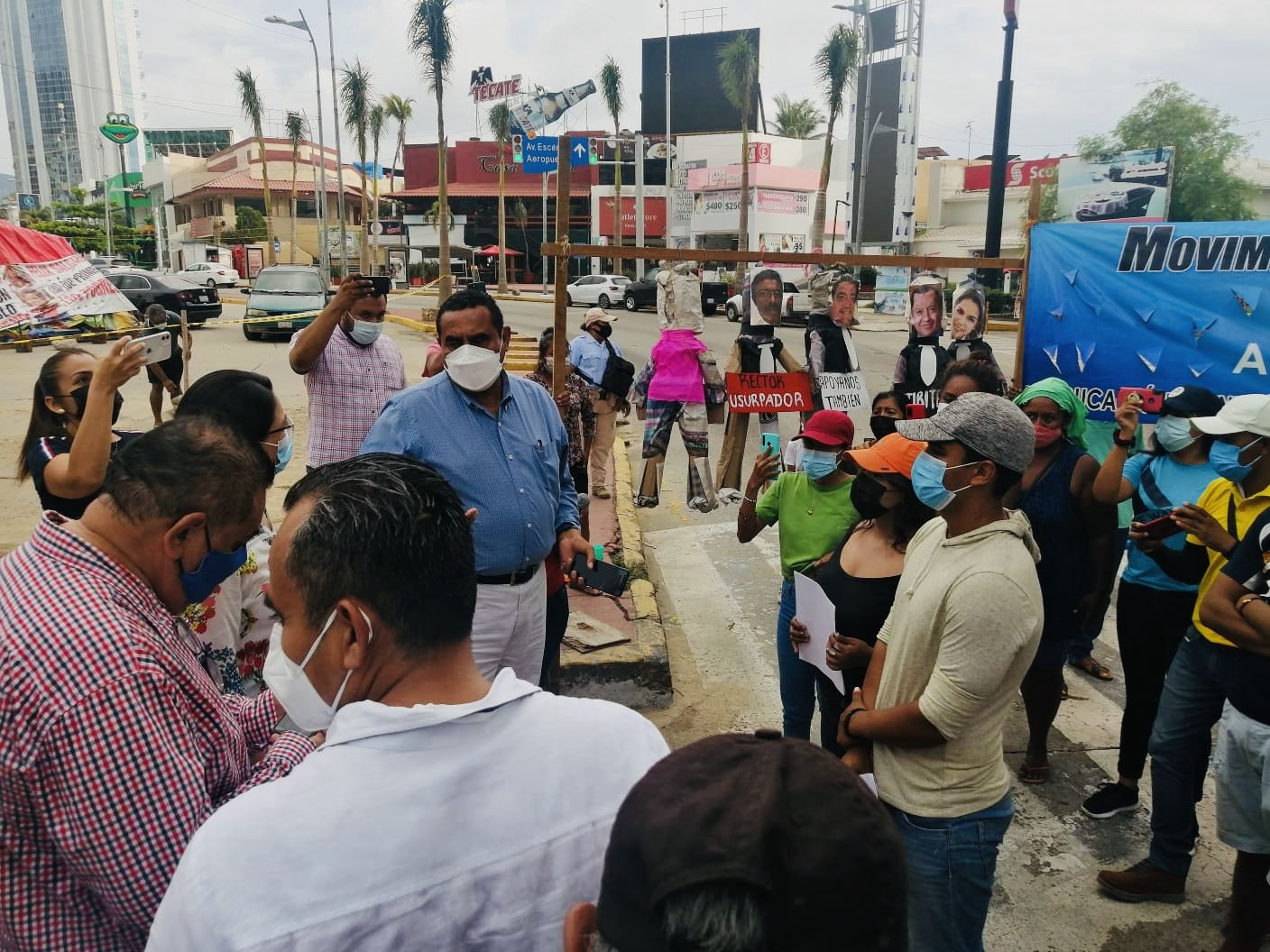 Interviene el Ayuntamiento de Acapulco ante aspirantes de la UAGro y logra la liberación de la Costera 