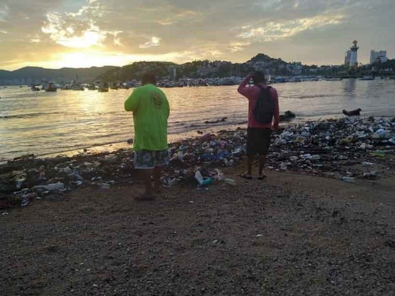 Lluvias arrastraron 10 toneladas de Basura en Acapulco
