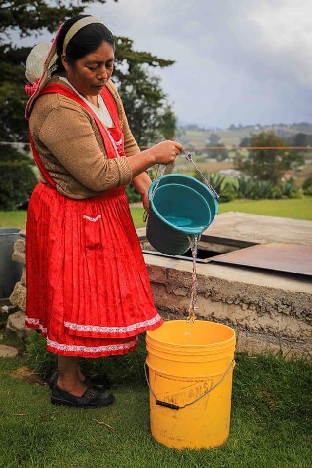 Recolectan Agua de lluvia en beneficio de Pueblos Originarios en el Estado de México