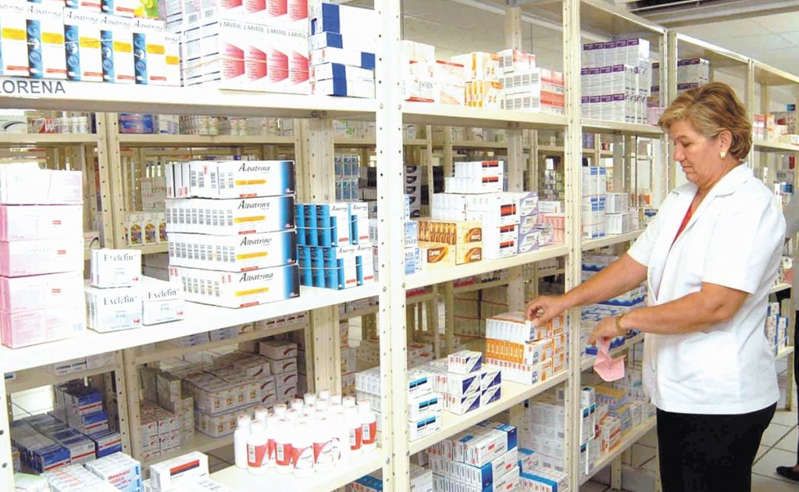 Declaratoria de la UNAM convoca a reducir el uso de antibióticos en un 50%, de lo contrario se desencadenarían millones de muertes
