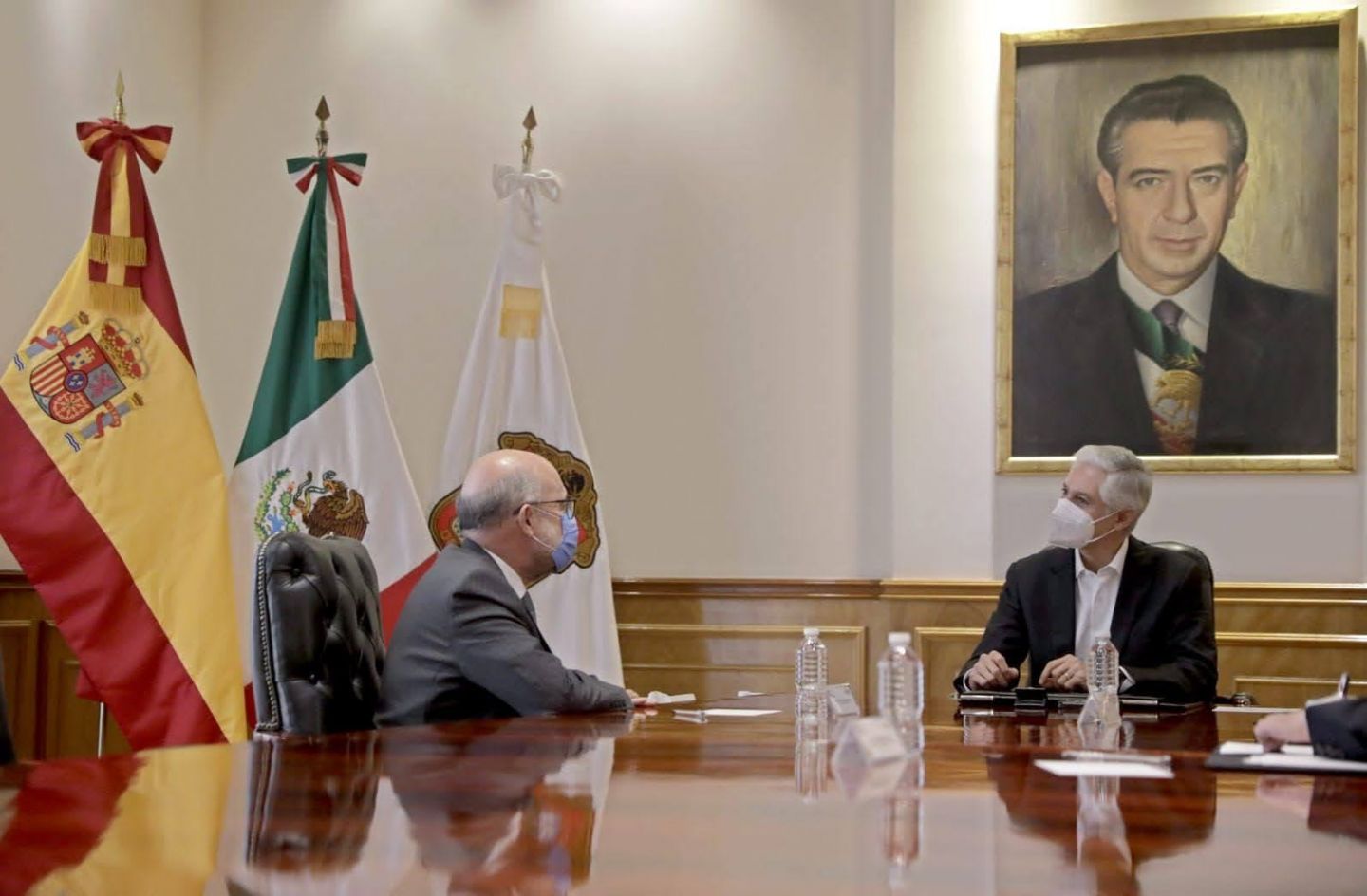 #RECIBE GOBERNADOR DEL EDOMÉX A #EMBAJADOR DE ESPAÑA EN #MÉXICO PARA FORTALECER #RELACIONES DE AMISTAD