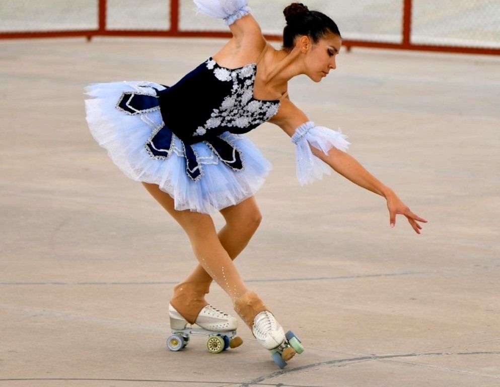 Debuta Brenda Salazar en el mundial de patinaje artístico