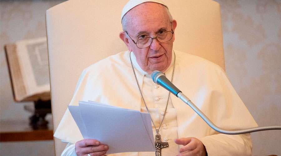 El Papa insiste en la dignidad del trabajo: ’No se puede vivir de subsidios’