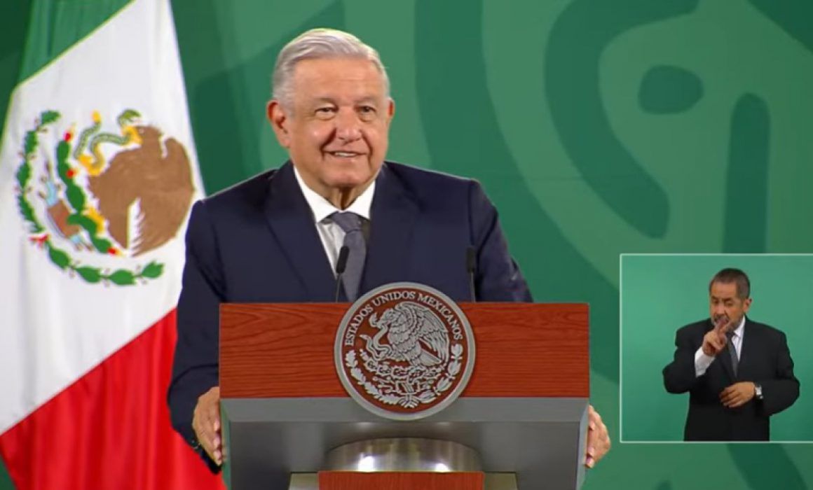 Ex gobernadores, al gobierno 4T: López Obrador; menciona a Astudillo