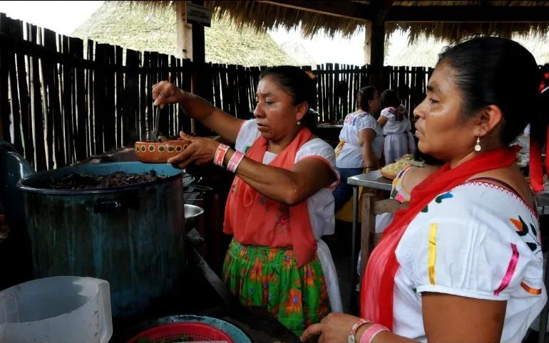 Cocineras tradicionales mexicanas piden mayor promoción de su trabajo
