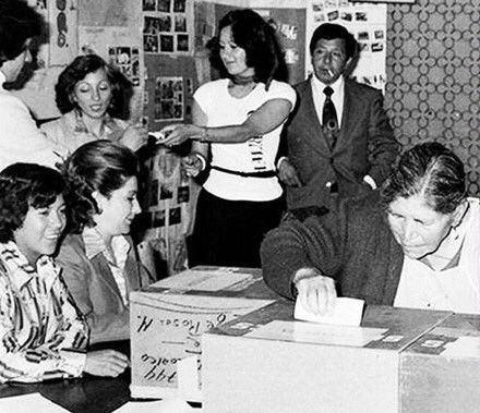 Hoy se conmemoran 68 años del establecimiento del voto de la mujer
