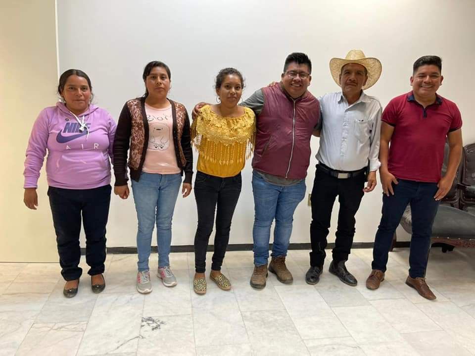 Atiende Masedonio Mendoza a regidores y síndico de Metlatónoc y Tlalixtaquilla 
