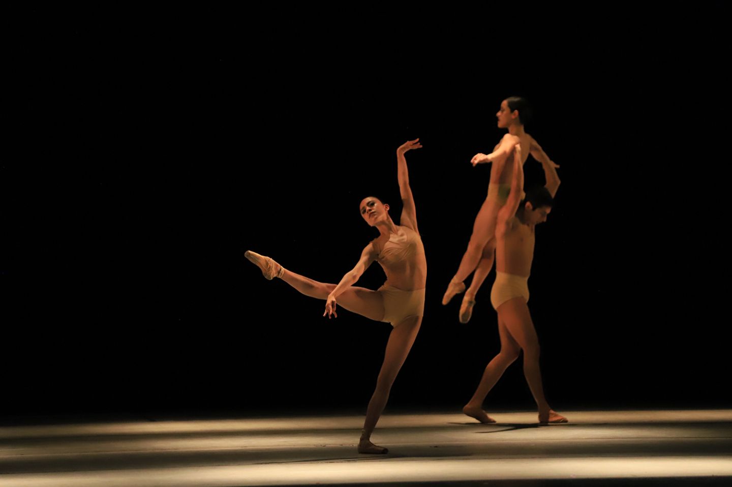Presenta compañía de danza del Edoméx ’Con-concierto amor de humano’ en el centro cultural mexiquense bicentenario 