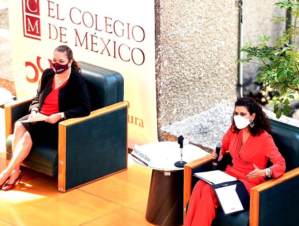 La Universidad Intercultural traduce a tres lenguas originarias, obra de El Colegio de México, A.C.