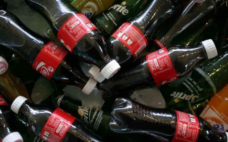 Señala Greenpeace a Coca-Cola como la empresa más contaminante del mundo
