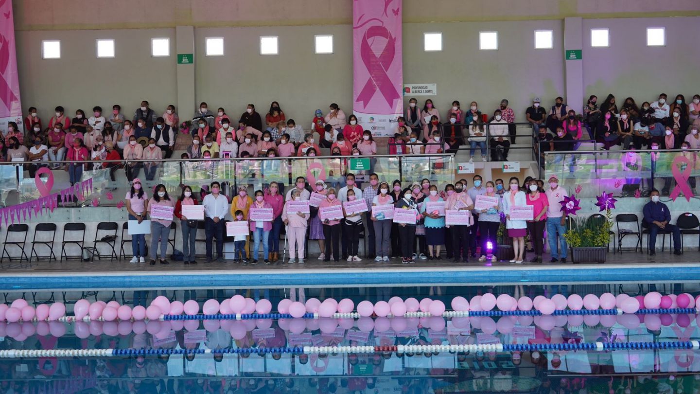 En el mes de la lucha contra el cáncer de mama, San Mateo Atenco inaugura Carril Rosa.