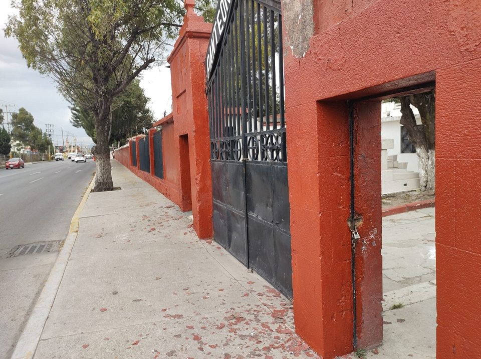 Piden respetar medidas sanitarias ante apertura de panteones al público en Texcoco