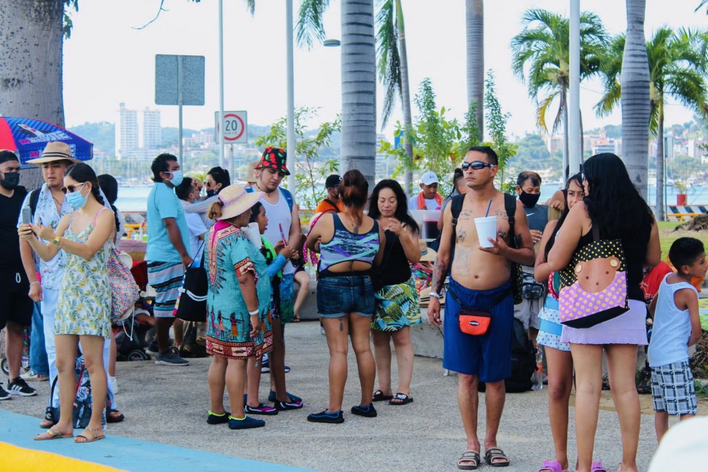 Registra Acapulco ocupación hotelera del 43.4%; abarrotadas las playas 