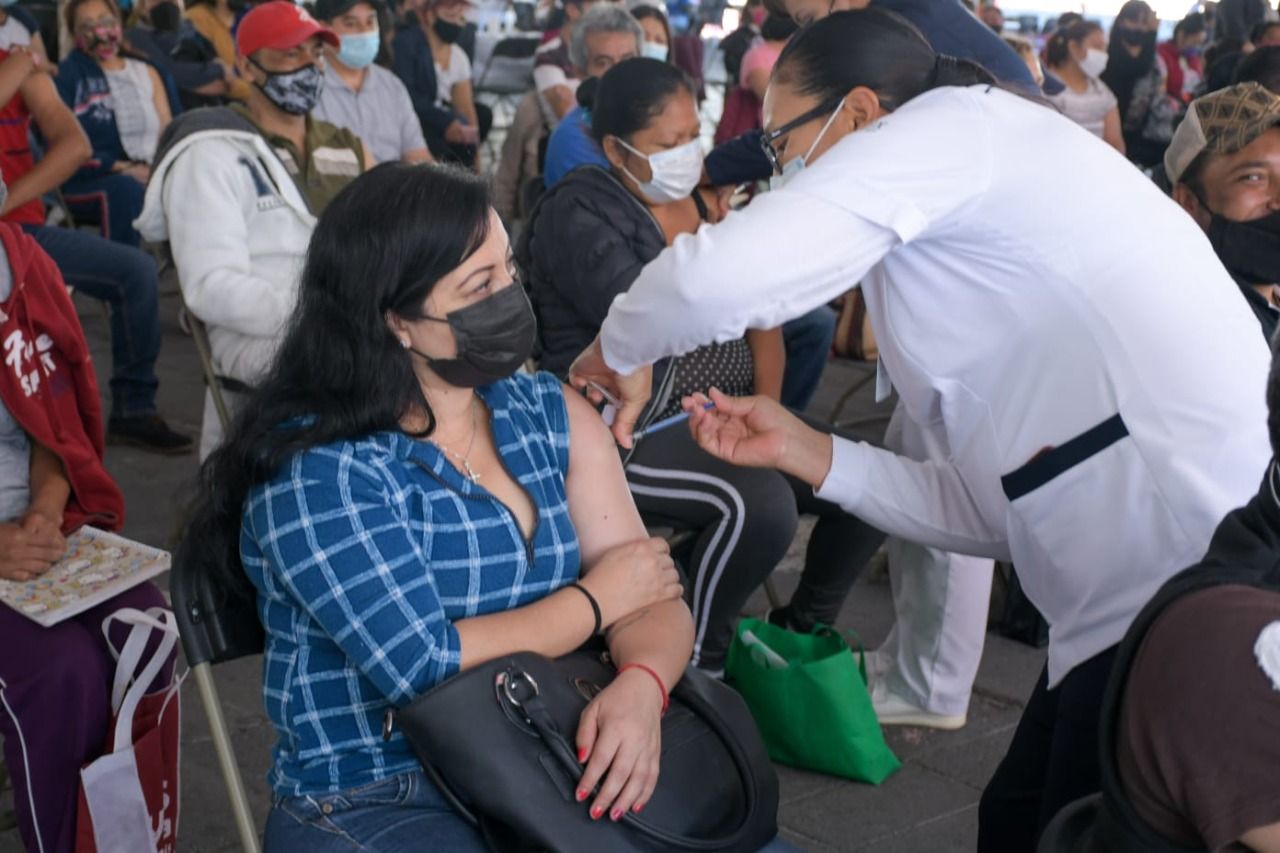 #Dias 3 y 4 de noviembre vacuna a rezagados de todas las edades de Nezahualcóyotl: Juan Hugo