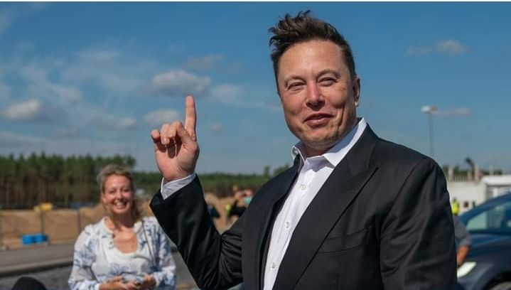 Elon Musk propone venta de acciones de Tesla para resolver hambruna en el mundo
