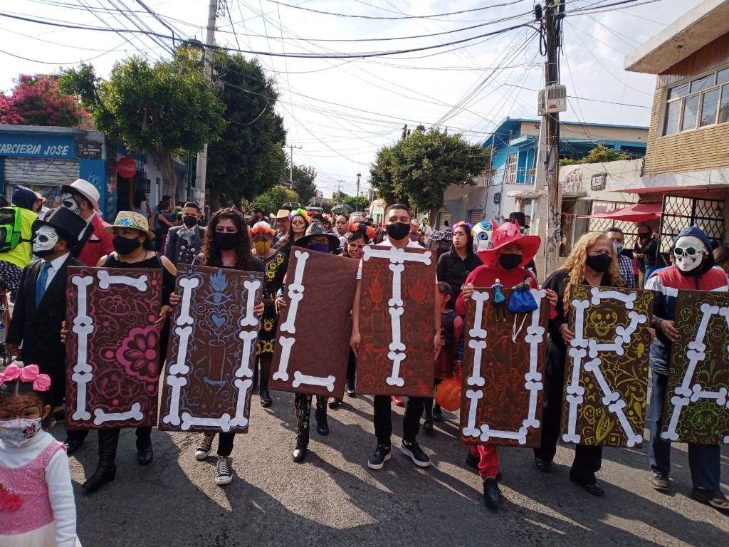 #Con desfile Chimalhuacán celebra El Día de Muertos: Jesús Tolentino