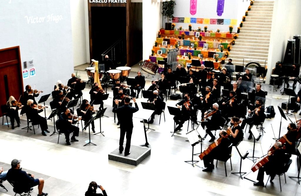 La OSEM ofrece su primer concierto junto a la Banda Sinfónica Estatal