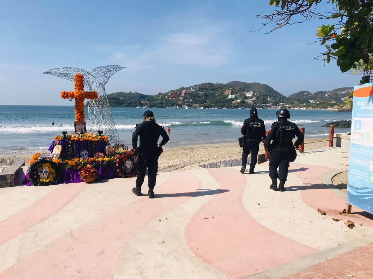 Vigila la Policía Estatal panteones, carreteras y playas de Guerrero por ’Día de Muertos’