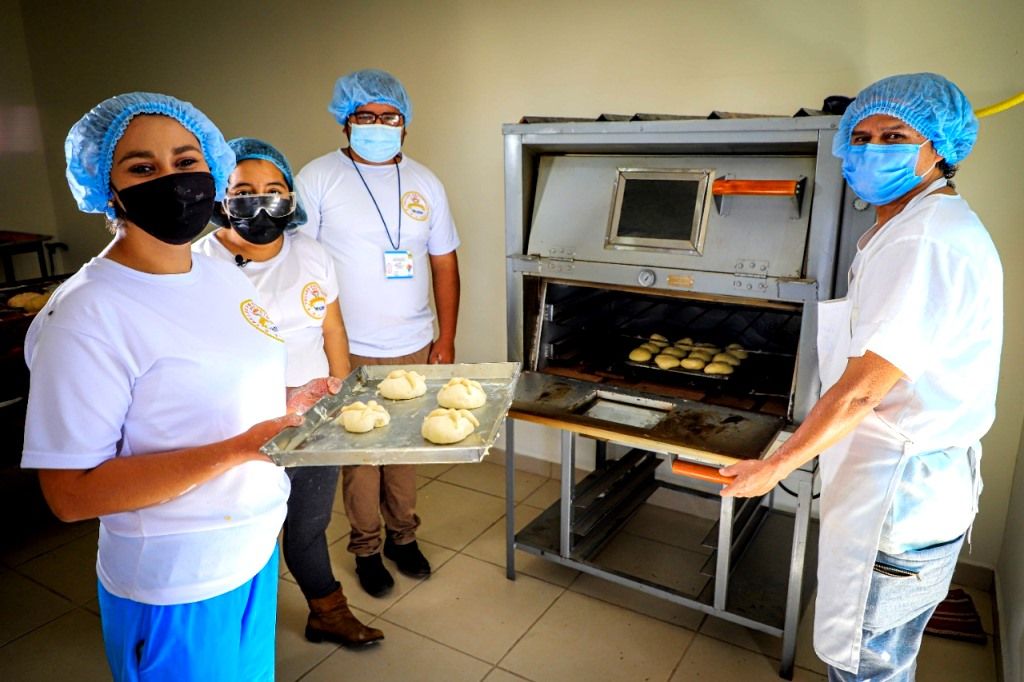 La JAPEM y Asistencia Privada implementa taller de panadería para desarrollo de jóvenes con discapacidad