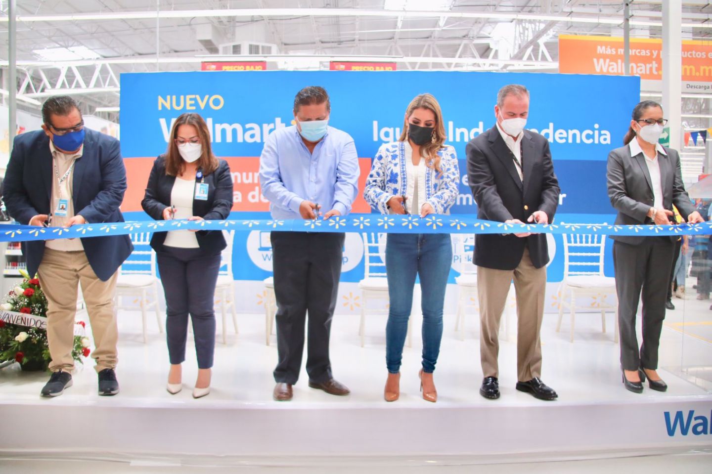 Inaugura gobernadora Evelyn Salgado sucursal de Walmart en Iguala con inversión de 250 mdp