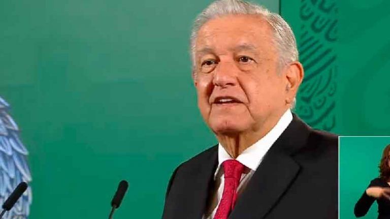 Celebra López Obrador respaldo del PEF 2022 a sus programas sociales

