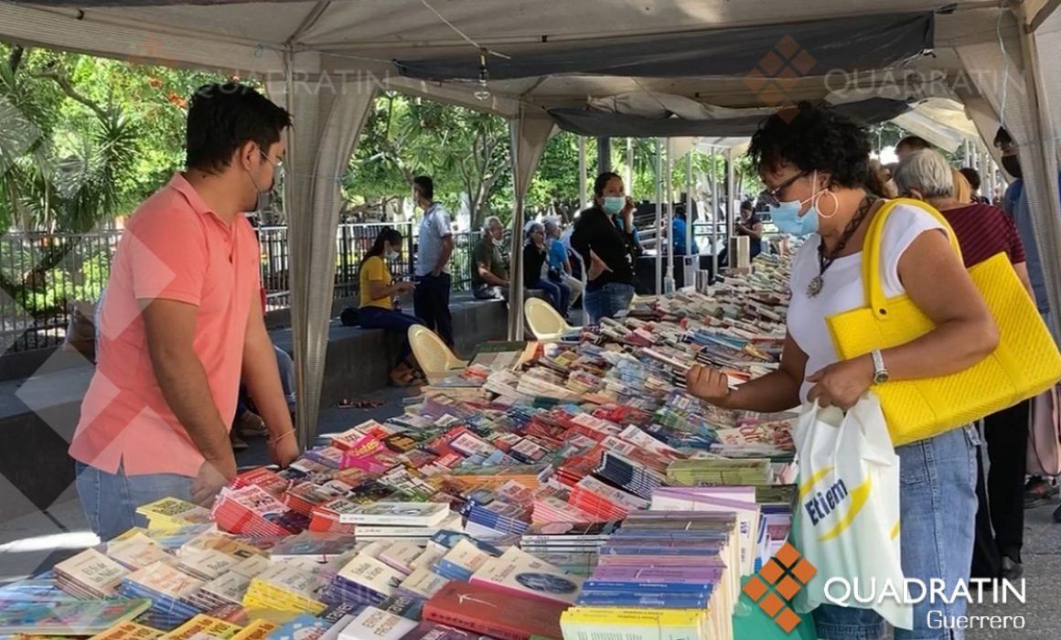 Reúne pocos lectores Feria del Libro de Chilpancingo