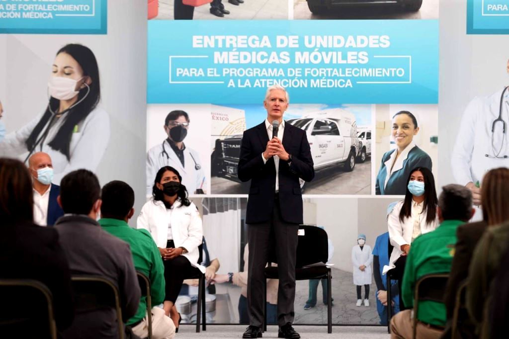 Alfredo del Mazo entrega unidades médicas móviles para atender más de 170 mil mexiquenses en comunidades marginadas