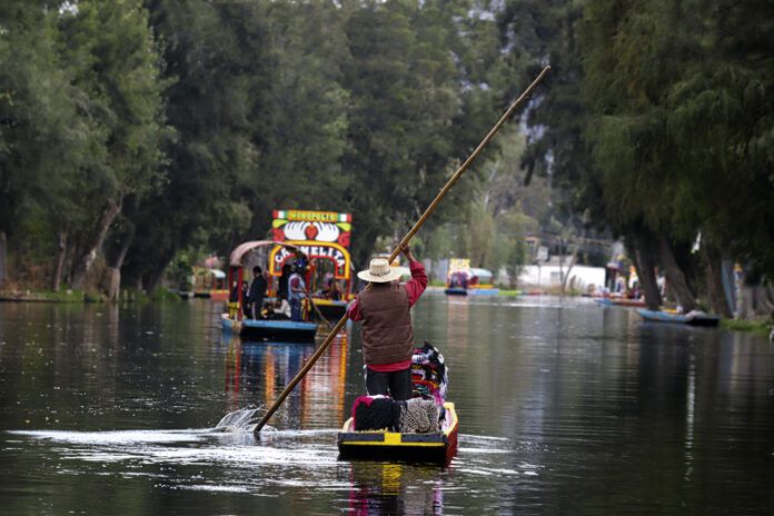 Descubre la belleza de Xochimilco, la ’Venecia mexicana’