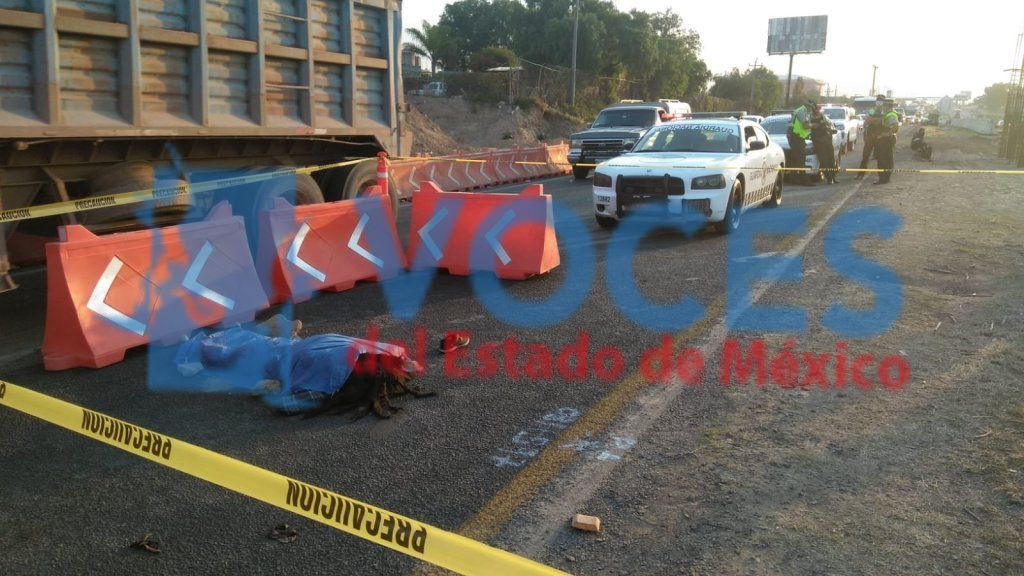 Muere una persona al ser atropellada en la carretera México- Pachuca, a la altura de Tecámac 
