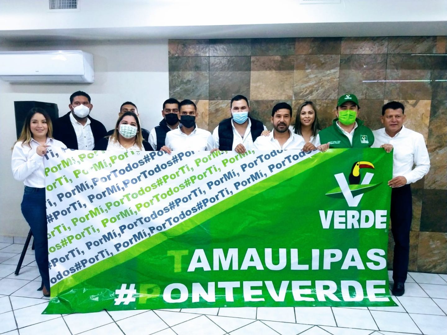 Diputado Tomas Gloria Requena toma protesta al Comité del partido Verde en Vallehermoso