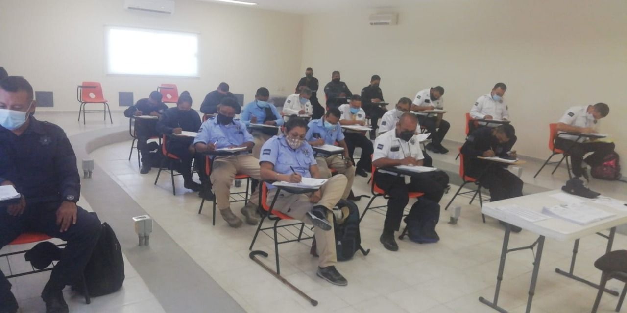 Gobierno de Abelina López trabaja para certificar a policías municipales