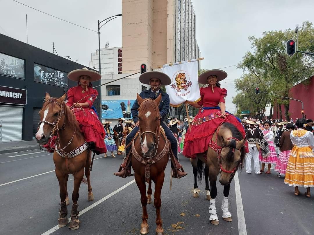 Guerrero participa en Desfile Cívico-Militar por 111 Aniversario de la Revolución Mexicana en la CDMX