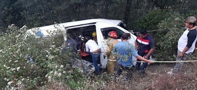 Fatal accidente de carretera tramo V. del Carbón-Tlalnepantla entre pesado camión de carga y un camión de pasajeros.
