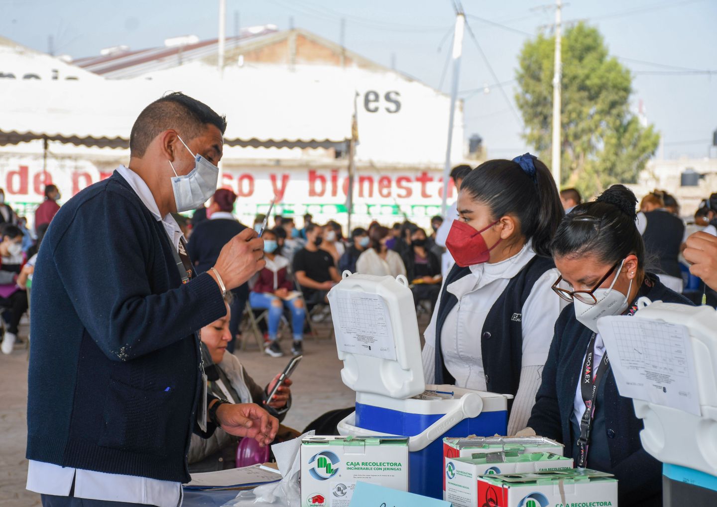 
Inicia vacunación contra COVID-19 para jóvenes de 15 a 17 años de edad sin comorbilidades en Chimalhuacan

