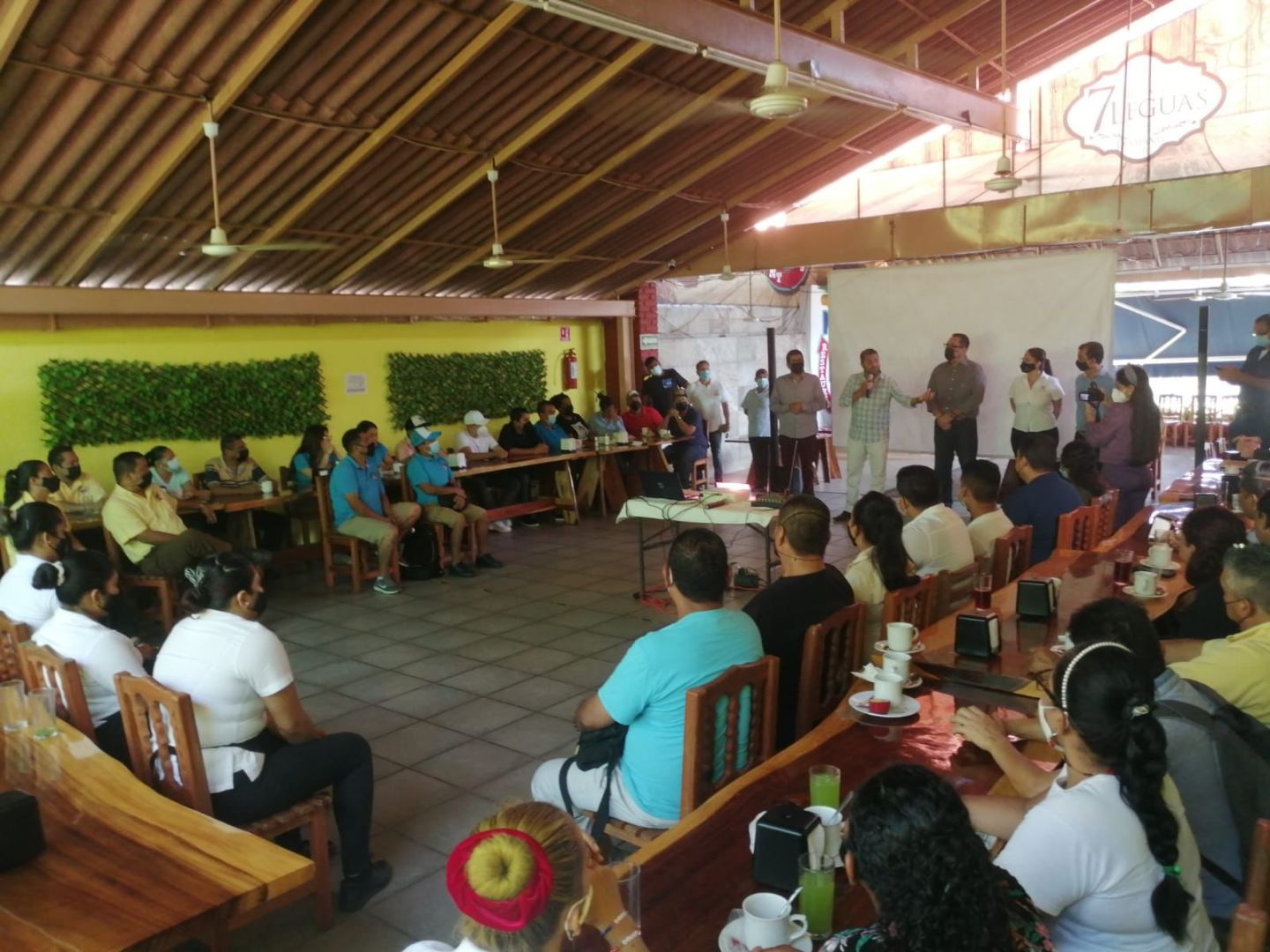 SECTUR Guerrero ofrece capacitación para mejorar la calidad en el servicio al turista