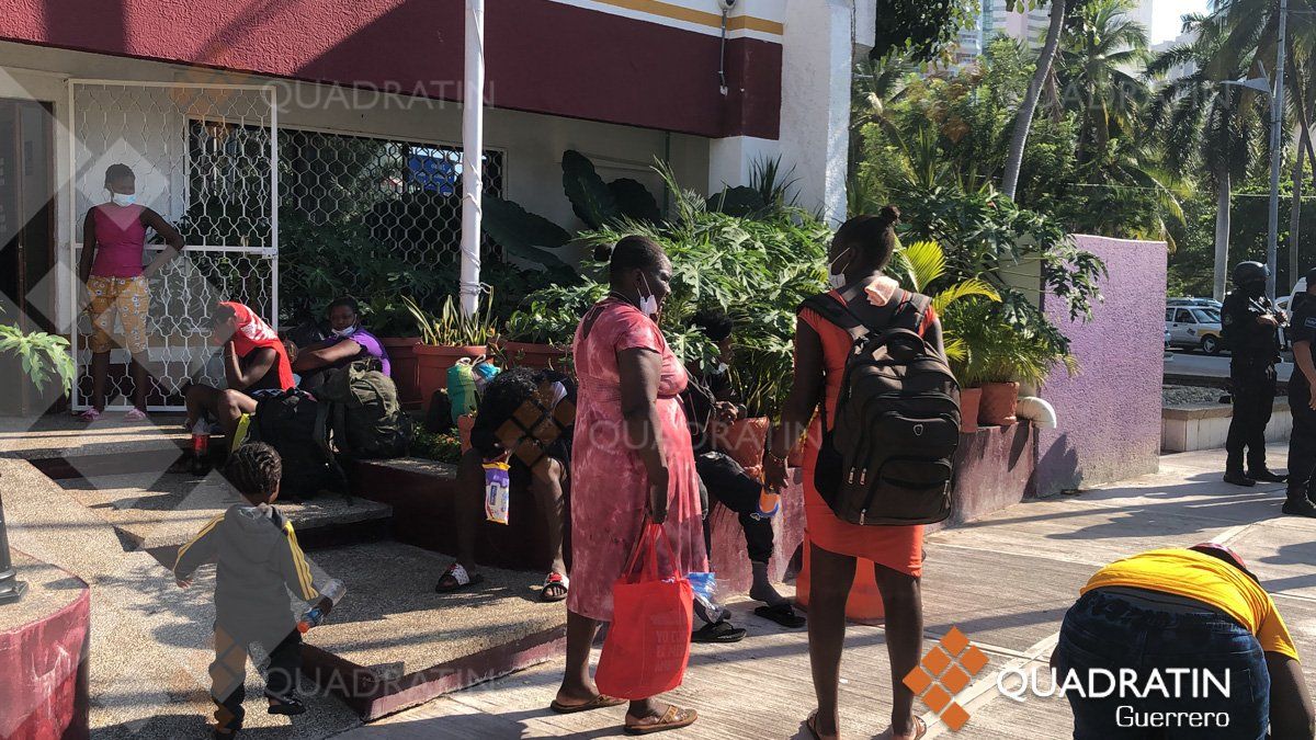 Llegan a Acapulco más migrantes de Haití; también de Brasil y Venezuela