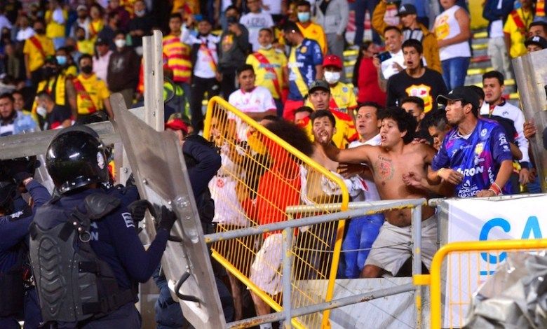 Penoso, futbol mexicano: persisten grito homofóbico y violencia
