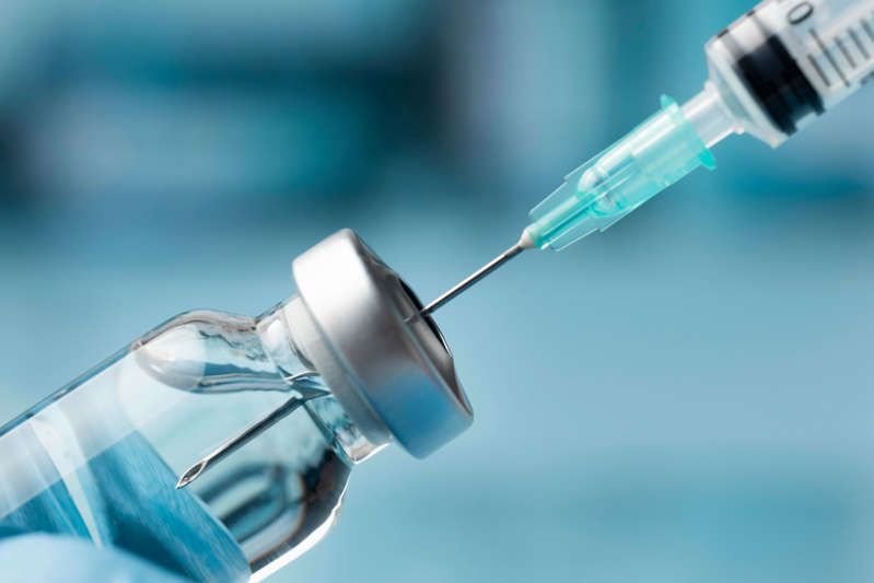 Pfizer dice que sus vacunas anti COVID pueden contra Ómicron, siempre y cuando se aplique una tercera dosis